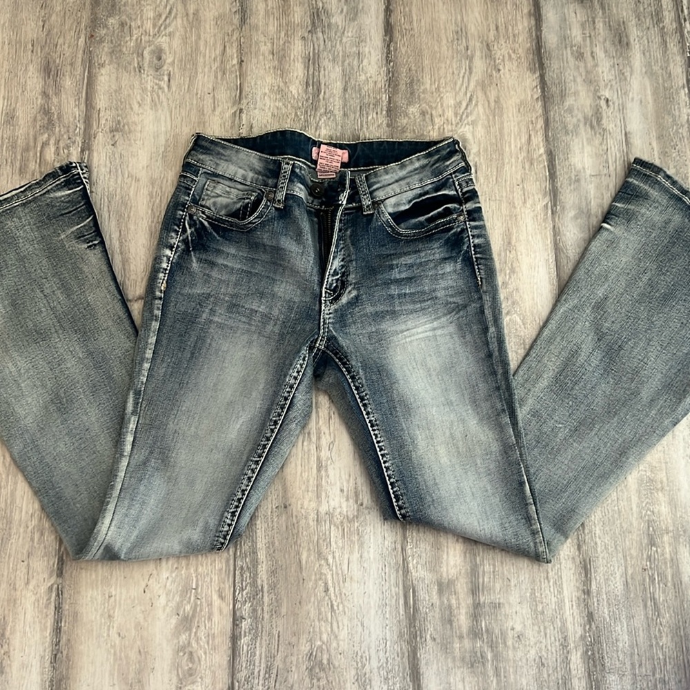 True Luck, Size 7/8, Blue